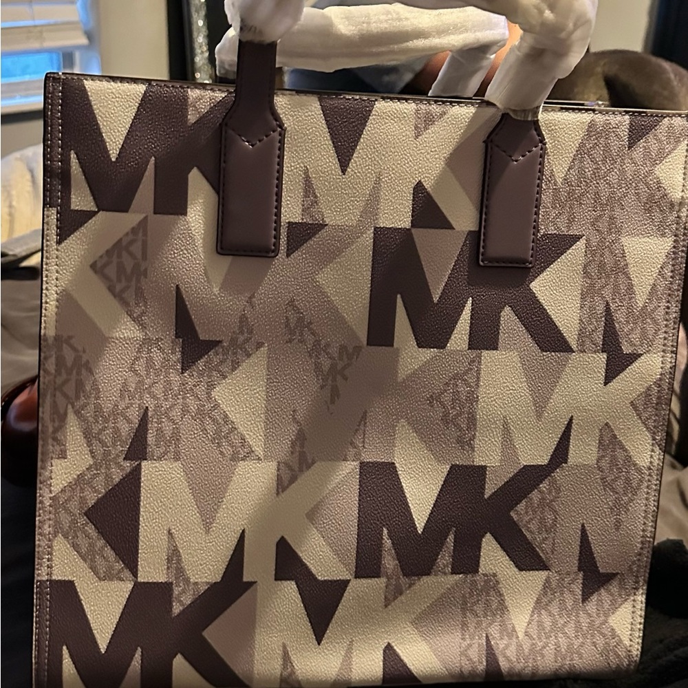 Michael Kor’s Signature Tote-Orchid Haze
